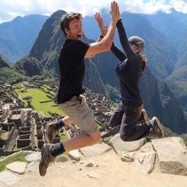 Porque No Se Puede Saltar en Machu Picchu