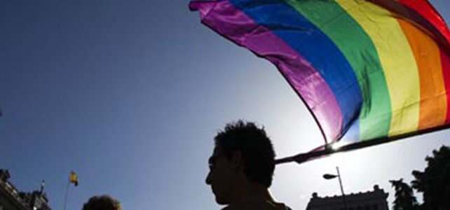 Chicos gays por el oriente de Asturias: ¿cómo viven su sexualidad?