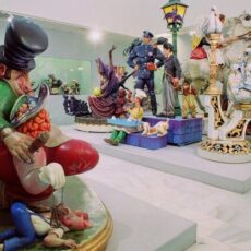 El museo de las Hogueras de Alicante: la tradición en llamas