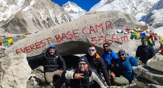 Trekking al Campo Base del Everest: Una Experiencia Inolvidable