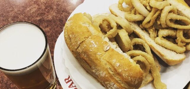 Cómo disfrutar del auténtico bocadillo de calamares en Madrid
