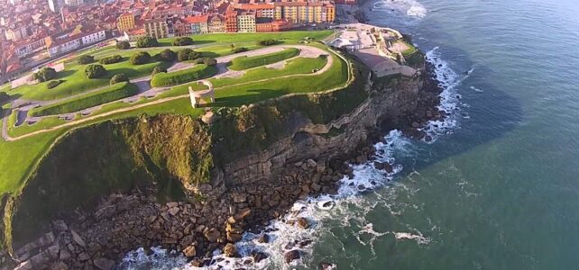 Historia del Cerro de Santa Catalina, Gijón: Un Paseo Inolvidable
