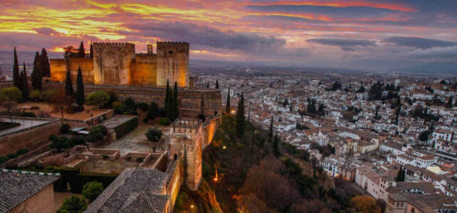 La hora puesta de sol en Granada: un espectáculo impresionante La hora puesta de sol en Granada: un espectáculo impresionante