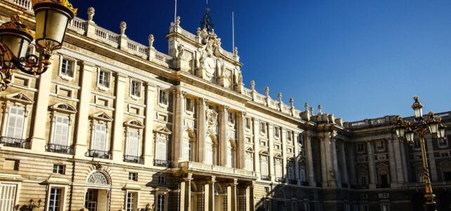 Cómo llegar al Palacio Real de Madrid: Consejos útiles Cómo llegar al Palacio Real de Madrid: Consejos útiles