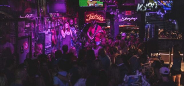 Ideas para hacer fiestas en pub: ¡diversión garantizada!