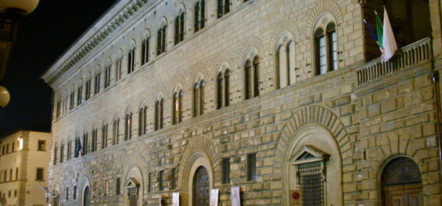 Visita al majestuoso Palacio de los Medici en Florencia, Italia Visita al majestuoso Palacio de los Medici en Florencia, Italia