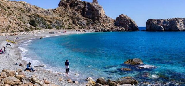 Playa La Rijana en Granada: Cómo llegar, qué hacer