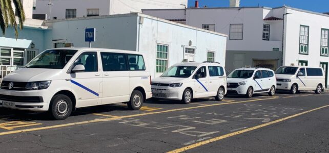 Los taxis, refugio del Pilar: Los canarios Los taxis, refugio del Pilar: Los canarios