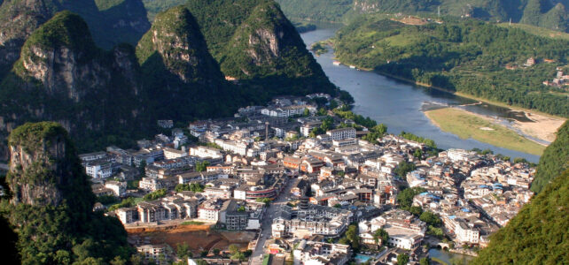 Yangshuo, localidad de China: paisajes impresionantes y cultura milenaria Yangshuo, localidad de China: paisajes impresionantes y cultura milenaria